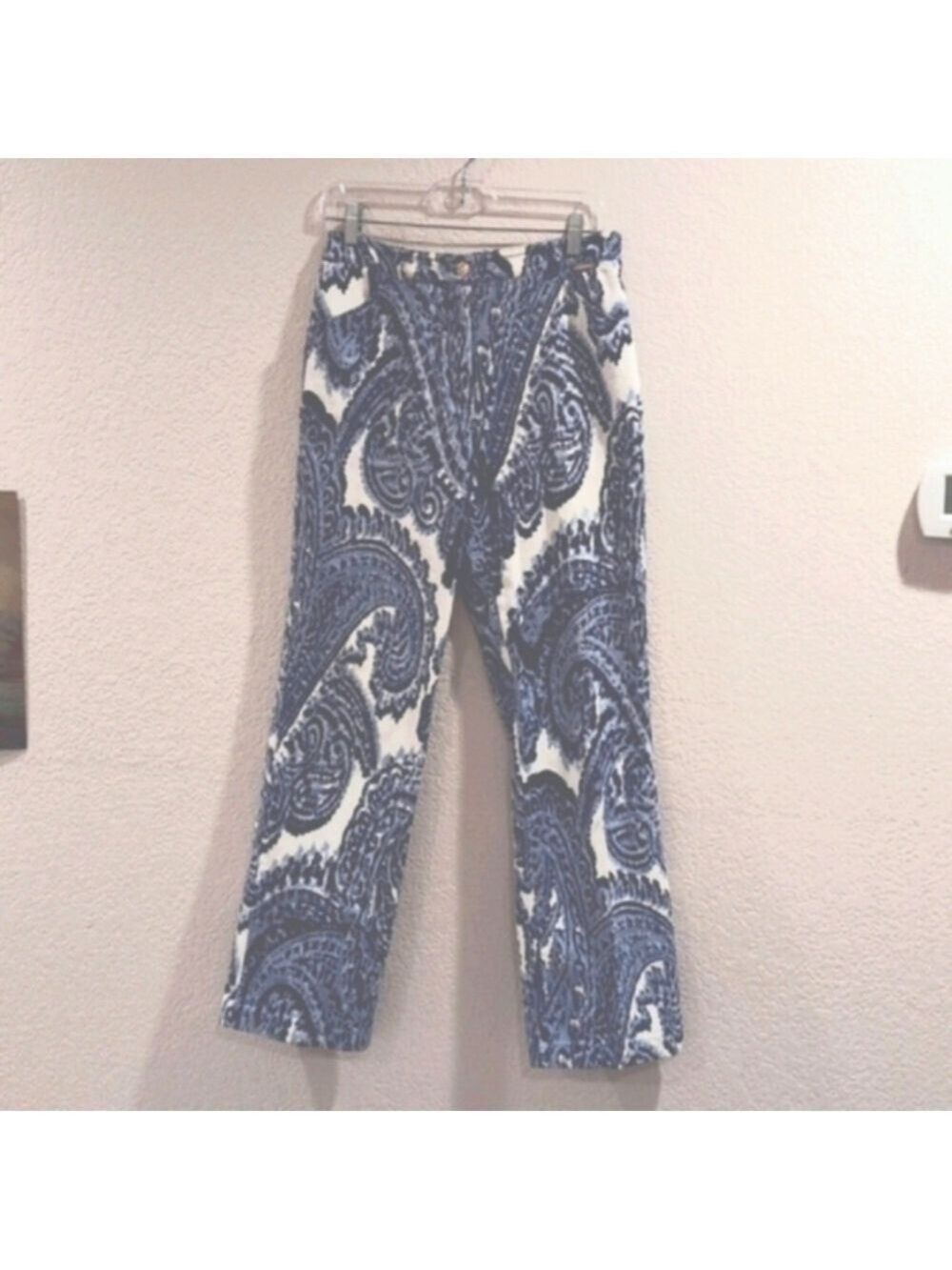 St. John Sport by Marie Gray jeans,size 6 , paisley design, two front pockets .